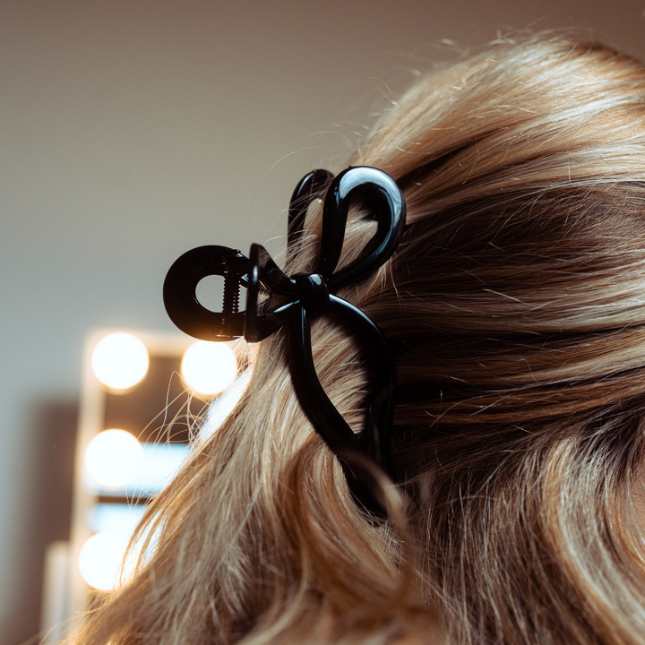 Cute Bow Claw Clip - Black