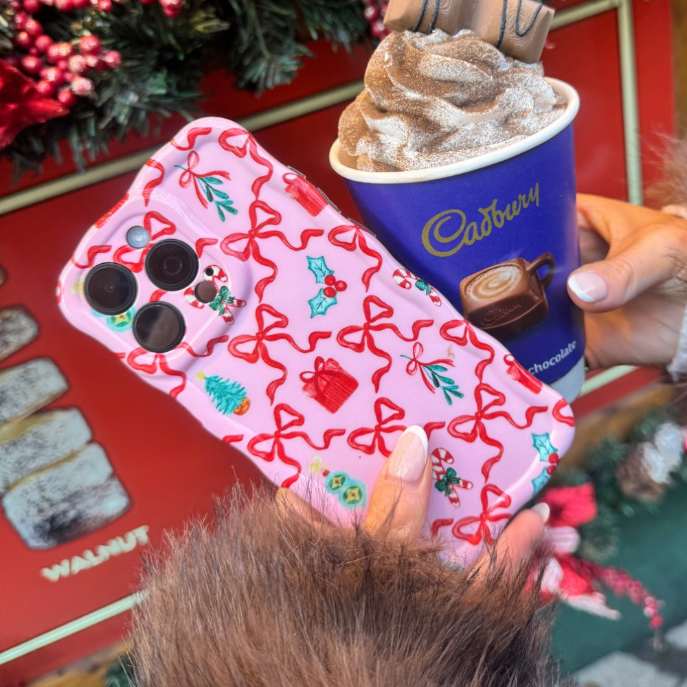 Wavy Phone Case - Christmas Kisses